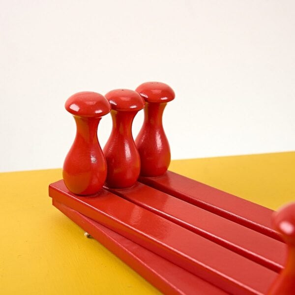 attaccapanni da parete vintage in legno rosso allungabile - immagine 3