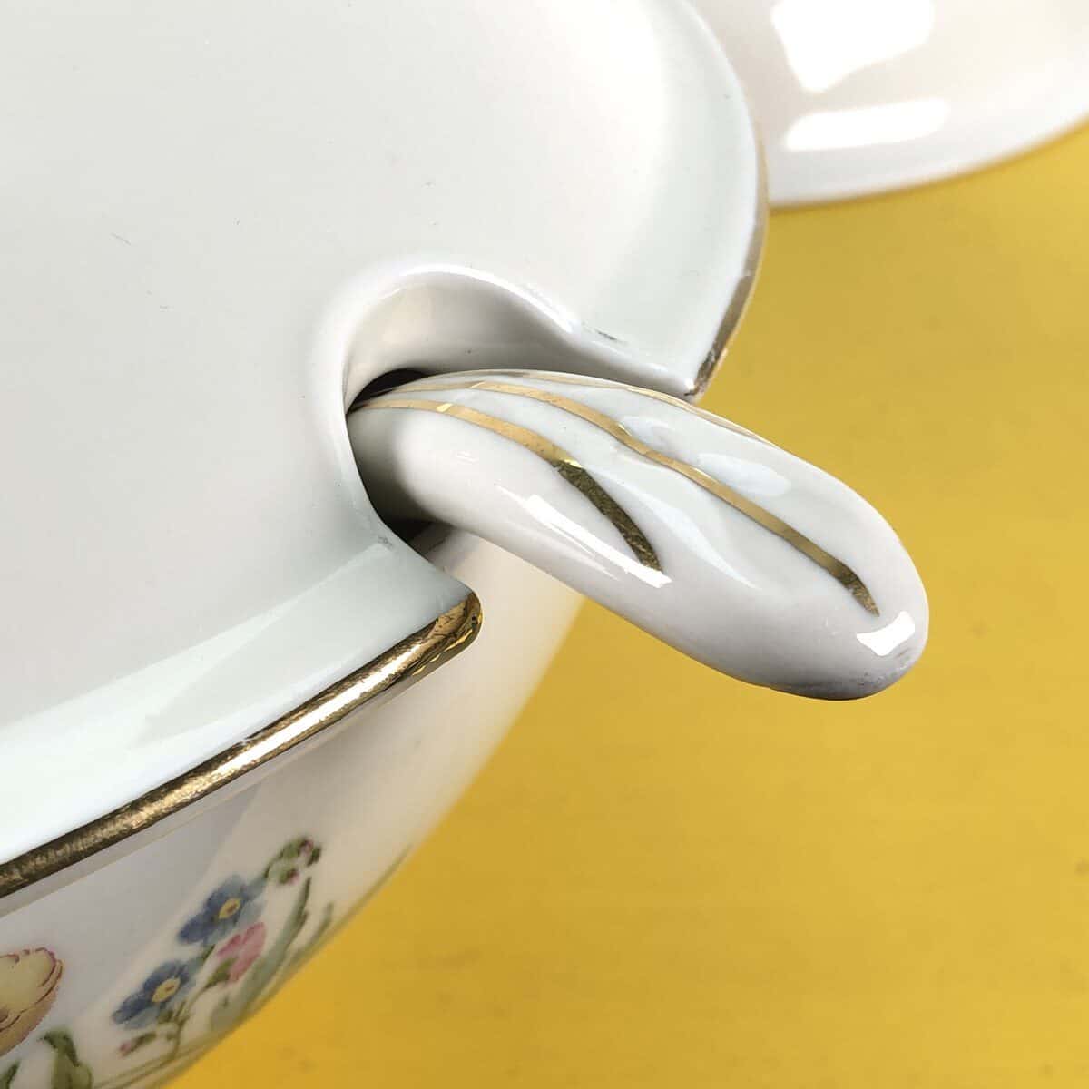 zuppiera e terrina vintage in ceramica con decori floreali e bordatura dorata seltmann weiden bavaria - immagine 11