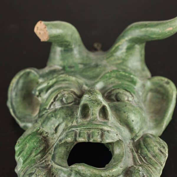 maschera in terracotta - immagine 2