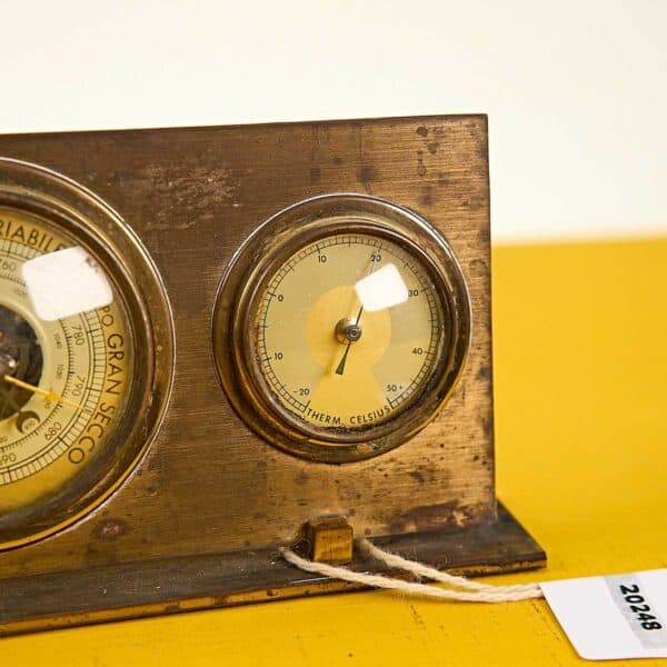 stazione meteo da tavolo vintage in metallo - immagine 3