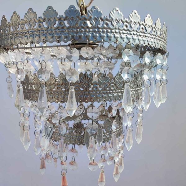 coppia di lampadari vintage in metallo con gocce di vetro - immagine 18
