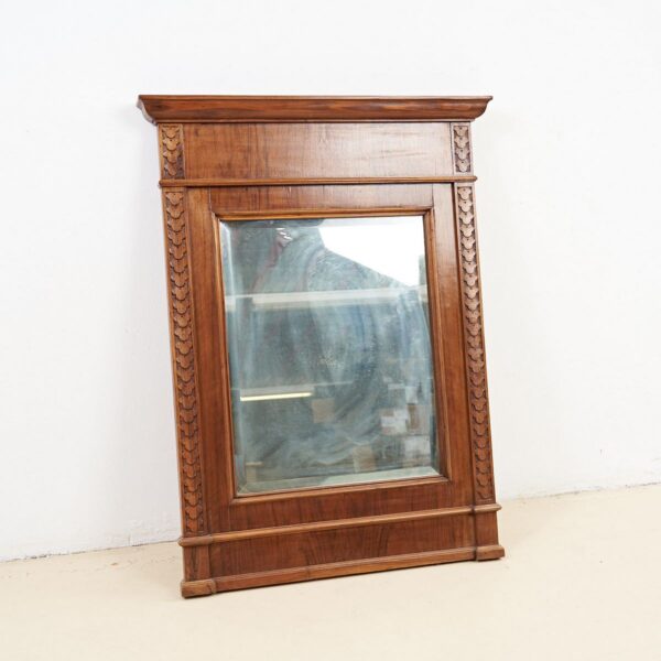 SPECCHIO VINTAGE IN LEGNO