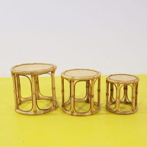 Set tre tavolini bambù rotondi struttura intrecciata impilabili