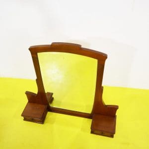 Specchio molato da mobile in legno con due cassetti laterali